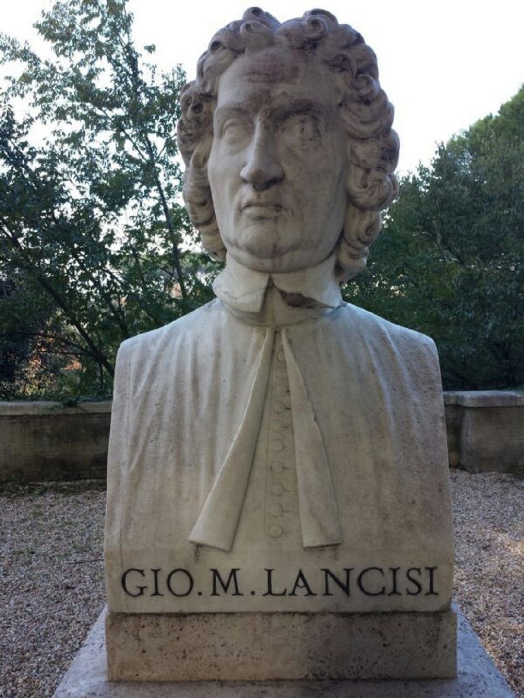 Giovanni Maria Lancisi's bust (2).jpg